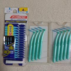 歯間ブラシ{２種類)の画像