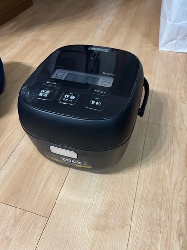 TIGER マイコンジャー炊飯器　JBS-A055　　