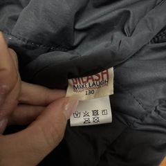 リバーシブルジャンパー　サイズ130の画像