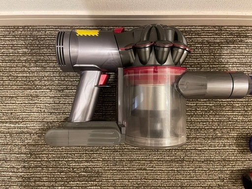 【売約済】Dyson V7 Fluffy【充電器付き】