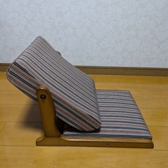 和室　中居木工　背のび座椅子　の画像