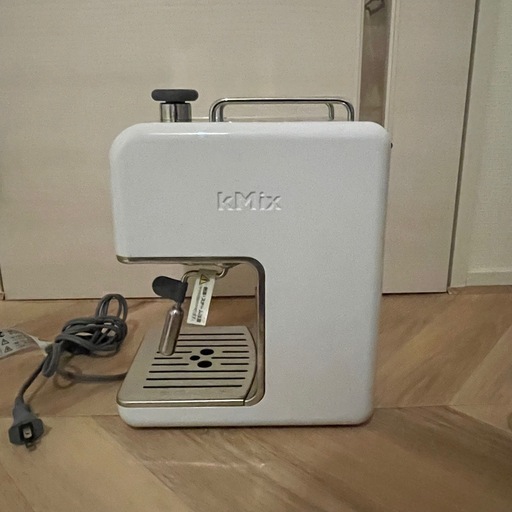 DeLonghiエスプレッソメーカー＆BRUNOホットプレート・たこ焼き機