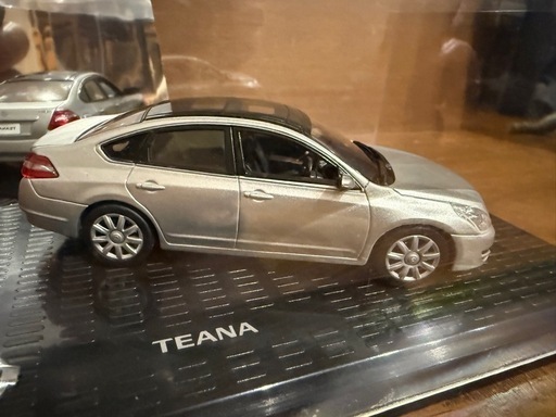 NISSAN ティアナ　縮小模型