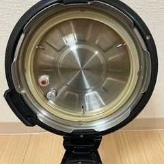 電気圧力鍋の画像