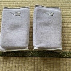 空手下半身防具の画像