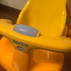 Aprica(アップリカ) バスチェアー 新生児から はじめてのお風呂から使えるバスチェアの画像