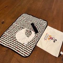 新生児オムツ替えシート　ポーチ　帽子 用品4点セット