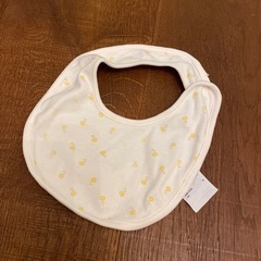 新生児オムツ替えシート　ポーチ　帽子 用品4点セットの画像