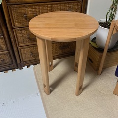新品　
スツール、コーヒーテーブル