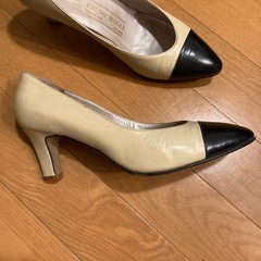 パンプス Bruno Magli 24.5センチ の画像