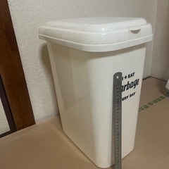 ゴミ箱　　購入予定者決定の画像