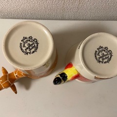 オウムとキリンのマグカップの画像