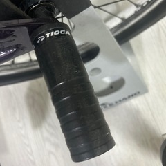 BMX自転車　空気入れ　スタンドの画像