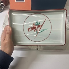 たち吉　
角焼物皿　和風 長方形陶器皿 箱付きの画像