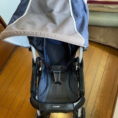 【Combi】ベビーカーの画像