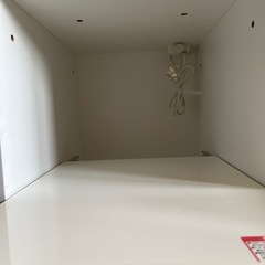 (お取引き先決まりました)綺麗なニトリのキッチンボート　食器棚　レンジ台の画像