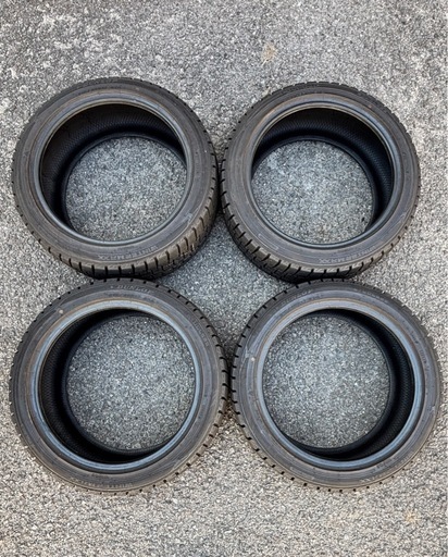 215 /45R17 スタッドレスタイヤ