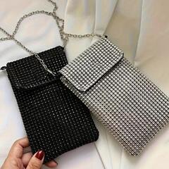 【新品】トレンドのショルダースマホバッグ✨