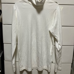 UNIQLOタートルネック白サイズM