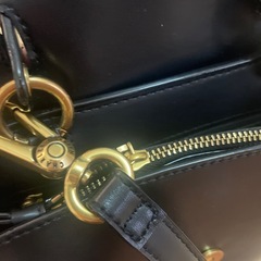 CHARLES & KEITH ストーンエンベリッシュド ハンドルバッグの画像