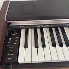 電子ピアノ　ジャンクの画像