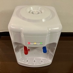 ウォーターサーバー　　市販の2Lペットボトルがそのまま使える👌