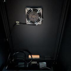 ステルスワン　サーバーラックの画像