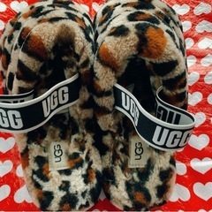 UGG FLUFF YEAH SLIDE 24.5cm サンダルヒョウ柄レオパードの画像