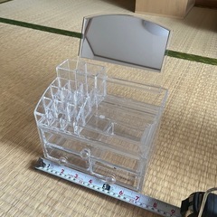おしゃれなクリア化粧小物入れ   ミラー付きの画像
