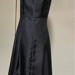 美品💓ブラック ノースリーブ ワンピース  ９AR 　サテン風　パーティー　エレガントの画像