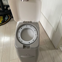 Apricaおむつポットとカセット5個パックの画像