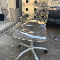 No.75アクリルチェアの画像