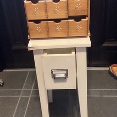 木製コーナーテーブルとミニ収納boxセットの画像