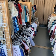 古着全品　キッズ服　レディース服１００円均一セール開催中 - 東大阪市