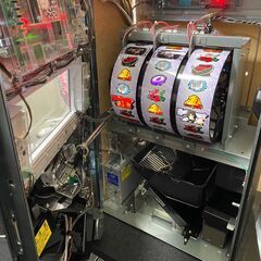 パチスロかまいたちの夜 実機 パチスロ スロット コイン不要機 直接引取の画像