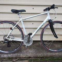 GIANT ESCAPE R3 カーボンフォーク・ホイール交換の画像