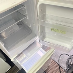 北九州市内配送無料　保証付き シャープ SHARP 小型 冷蔵庫 137Ｌ つけかえどっちもドア ホワイト SJ-D14C-Wの画像