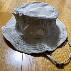 中古品THE NORTH FACE帽子日よけ付きの画像