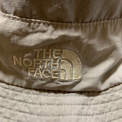 中古品THE NORTH FACE帽子日よけ付きの画像