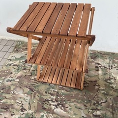 三段木製ラックの画像