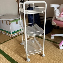 キャスター付き3段ラックの画像