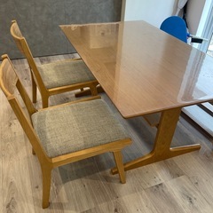 無印良品　ダイニングにもリビングにも使えるテーブル　セットの画像