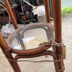 ラタン籐家具飾り棚ジャンク品の画像