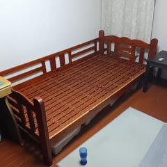 二段ベッド上部
