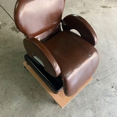 シャンプー椅子　シャンプー台　タカラベルモント　大広　ビューティーガレージ美容室の画像