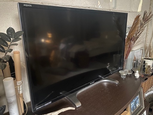 AQUOS SHARP世界の亀山ブランド薄型テレビ43インチ