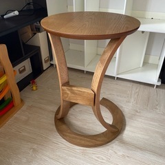 サイドテーブルの画像