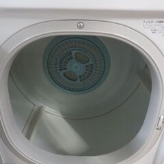 TOSHIBA衣類乾燥機4.5キロ2018年製の画像
