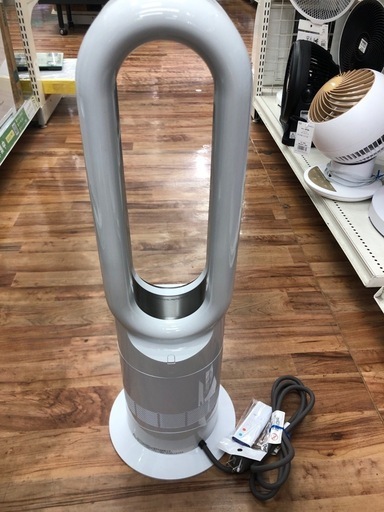 Dyson HOT+COOL AM09 
2023年製入荷いたしました！