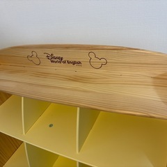 ディズニー　子供用本棚の画像